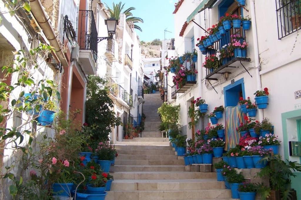 Apartamento En El Centro De Alicante Kültér fotó